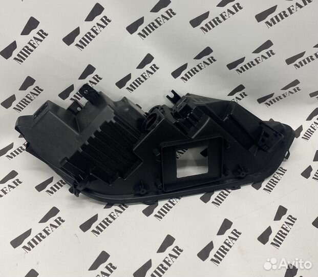 Левый корпус фары Tesla Model X 1 2015-2021