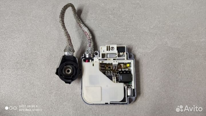 Блок розжига ксенон Toyota Koito оригинал бу