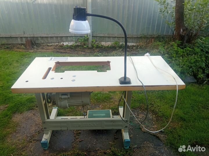 Продам стол для швейной машины с двигателем
