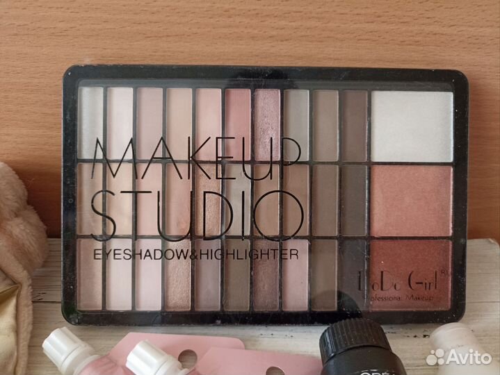 Набор косметики пакетом