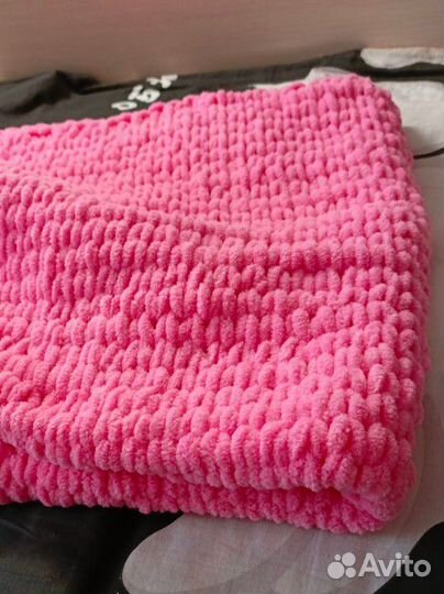 Детский плюшевый плед с игрушкой