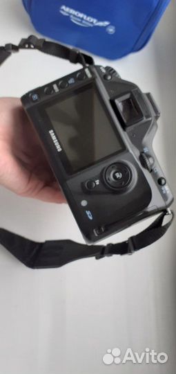 Зеркальный фотоаппарат