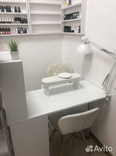 Рабочее место мастеру маникюра/педикюра