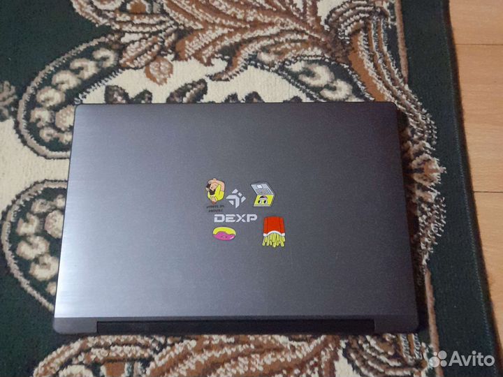 Ноутбук dexp