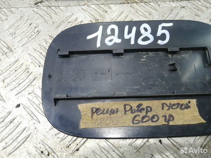 Крышка лючка бензобака Range Rover Sport 1, L320