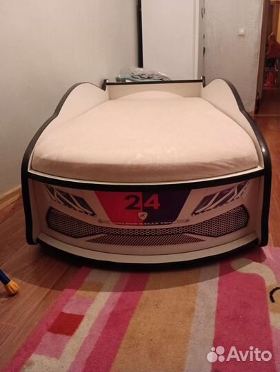 Детская кровать машинка с матрасом