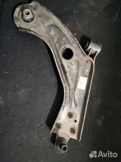 Рычаг подвески Citroen C4 picasso
