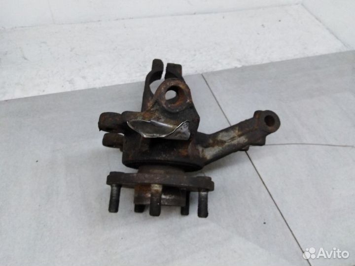 Кулак передний правый 1477861