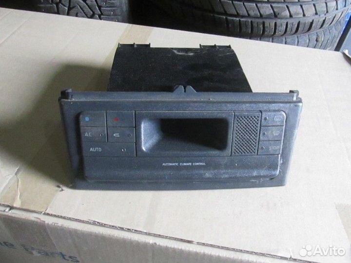 Блок управления климатом Renault Laguna