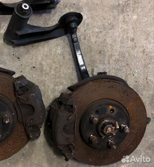 Ступица передняя правая в сборе Mercedes W210 E320