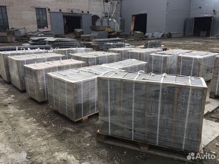 Памятники из гранита оптом. Черный гранит. Габбро