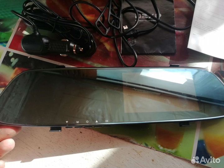 Видеорегистратор-зеркало, fullhd, 120град.,G-сенсо