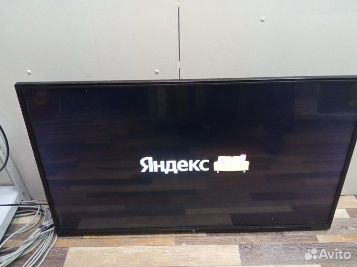 Телевизор dexp H39F8000Q