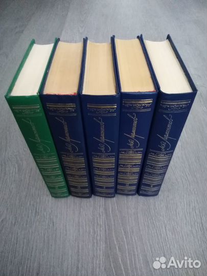 Поэзия книги