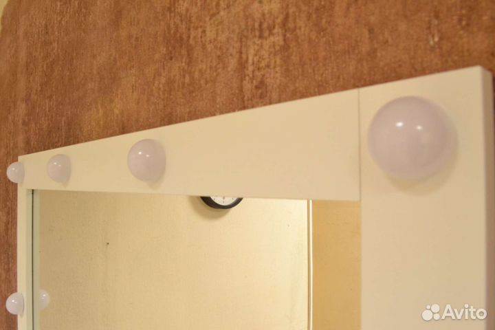 Гримерное зеркало