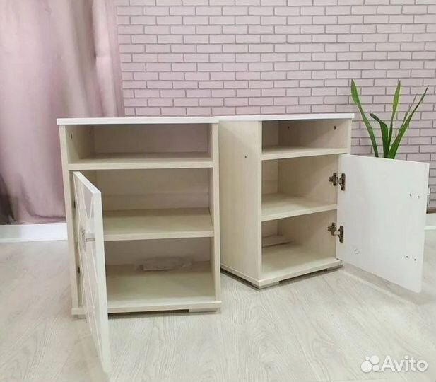 Тумба прикроватная