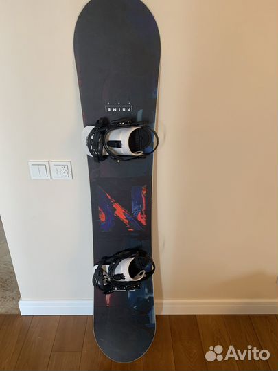 Продается сноуборд nitro с креплениями и чехлом