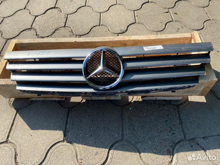 Решетка радиатора мерседес w203