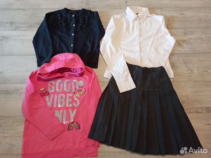 Пакетом 11-12 лет на девочку