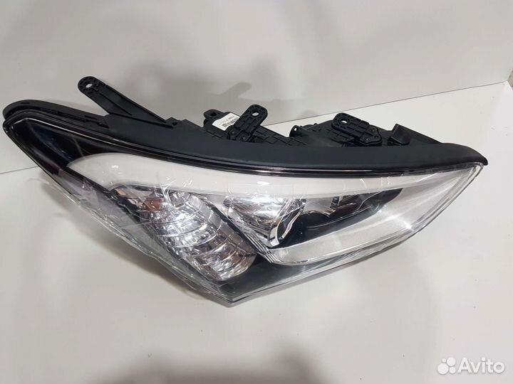 Фара правая галоген Hyundai Santa Fe 2 нов ориг