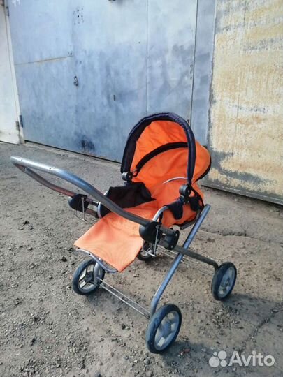 Коляска для кукол