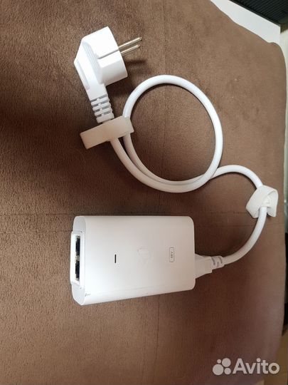 Ubiquiti Белый PoE Injector 48-24W-G-WH