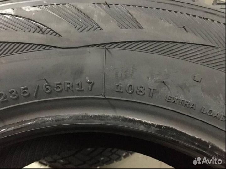 LingLong Green-Max Winter Ice I-15 SUV 235/65 R17 108T
