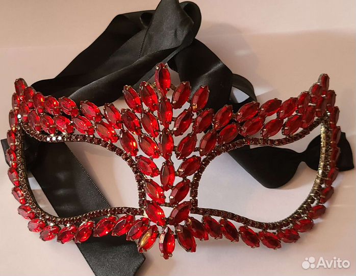 Маска карнавальная женская