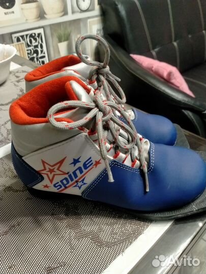 Лыжные ботинки