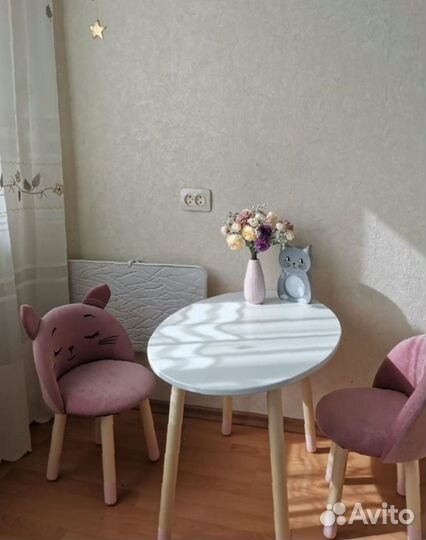 Детский стол и стул