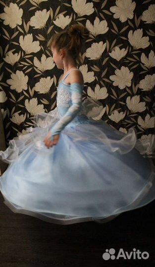 Нарядное платье для девочки(Золушка)
