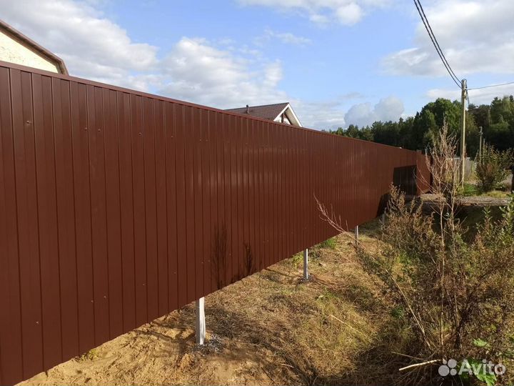 Заборы из профнастила