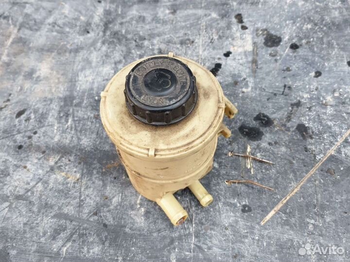 Бачок гур nissan almera g15