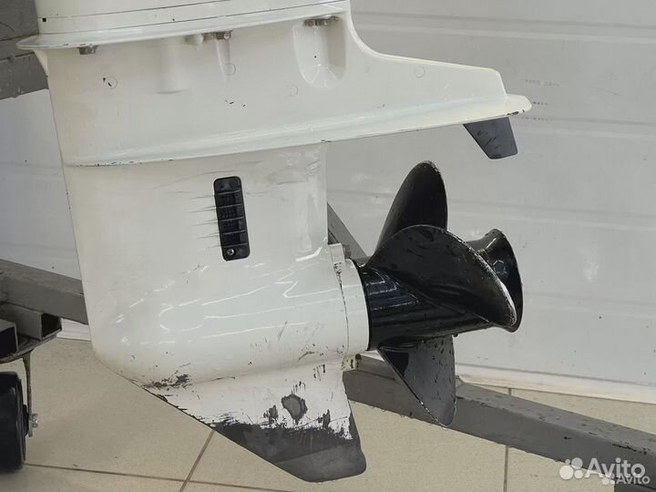 Лодочный мотор Suzuki (Сузуки) DF60ATL, белый