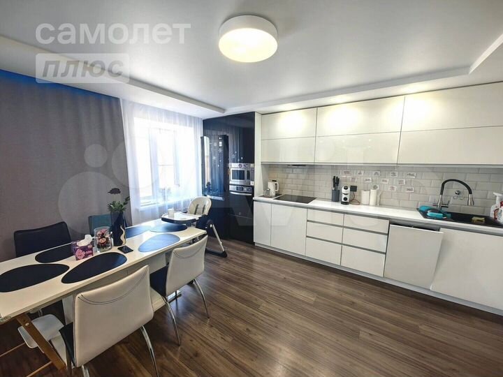4-к. квартира, 82,1 м², 4/5 эт.