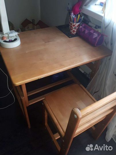 Парта-стол растущая из дерева