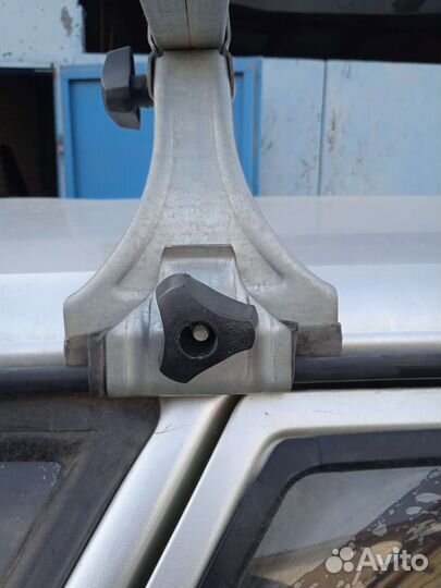 Багажник на рейлинги