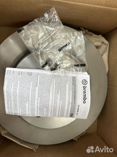 Новые задние тормозные диски Brembo 08.A612.41