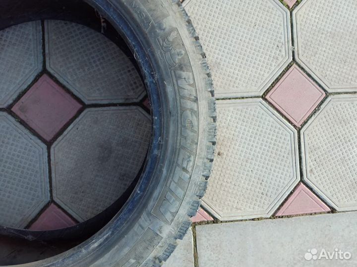 Michelin X-Ice North 2 215/55 R17