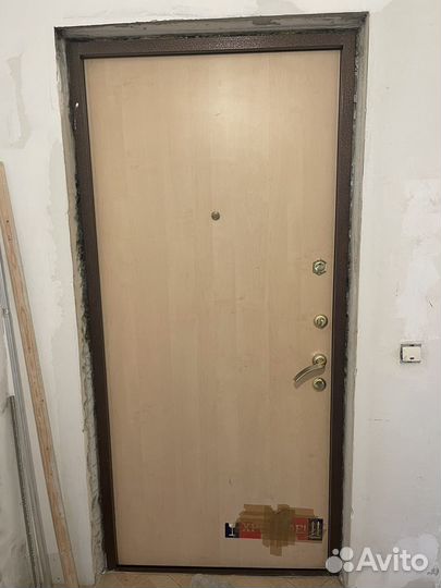 Дверь входная бу