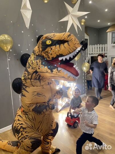 Ростовой надувной динозавр кукла