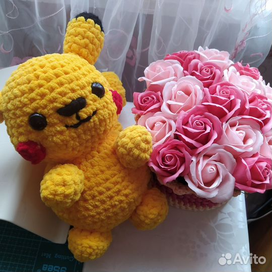 Вязанный Пикачу