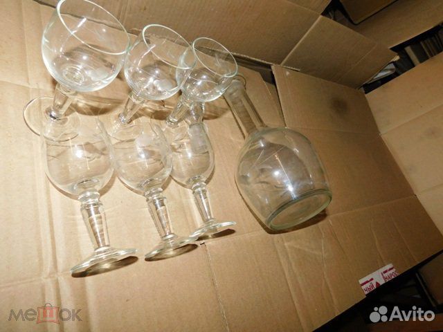 Старинный, водочный графин и 6 рюмок 50 г.20 века