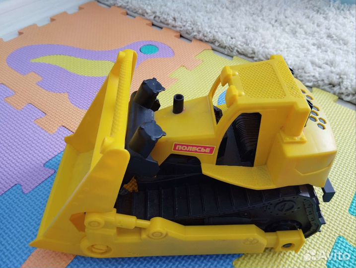 Кран, бульдозер