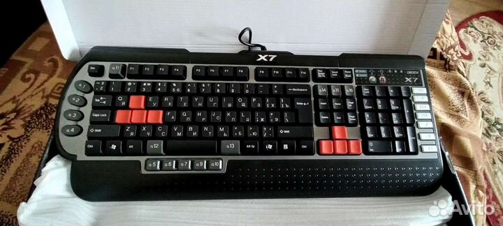 Игровая клавиатура с подсветкой