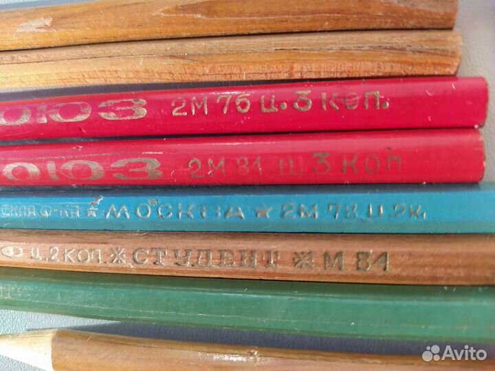 8 б/у Советских простых карадашей+ ластик СССР