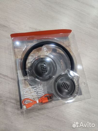 Беспроводные наушники JBL tune 510BT