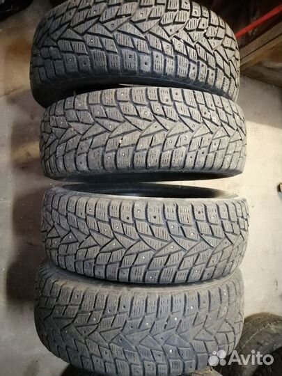 Dunlop Grandtrek ST20 215/65 R16 102H