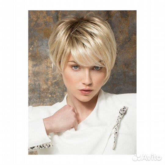 Парик немецкий. Новый