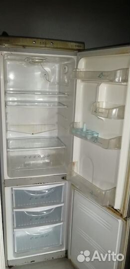 Холодильник samsung